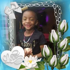 Meet your Posher, Iesha